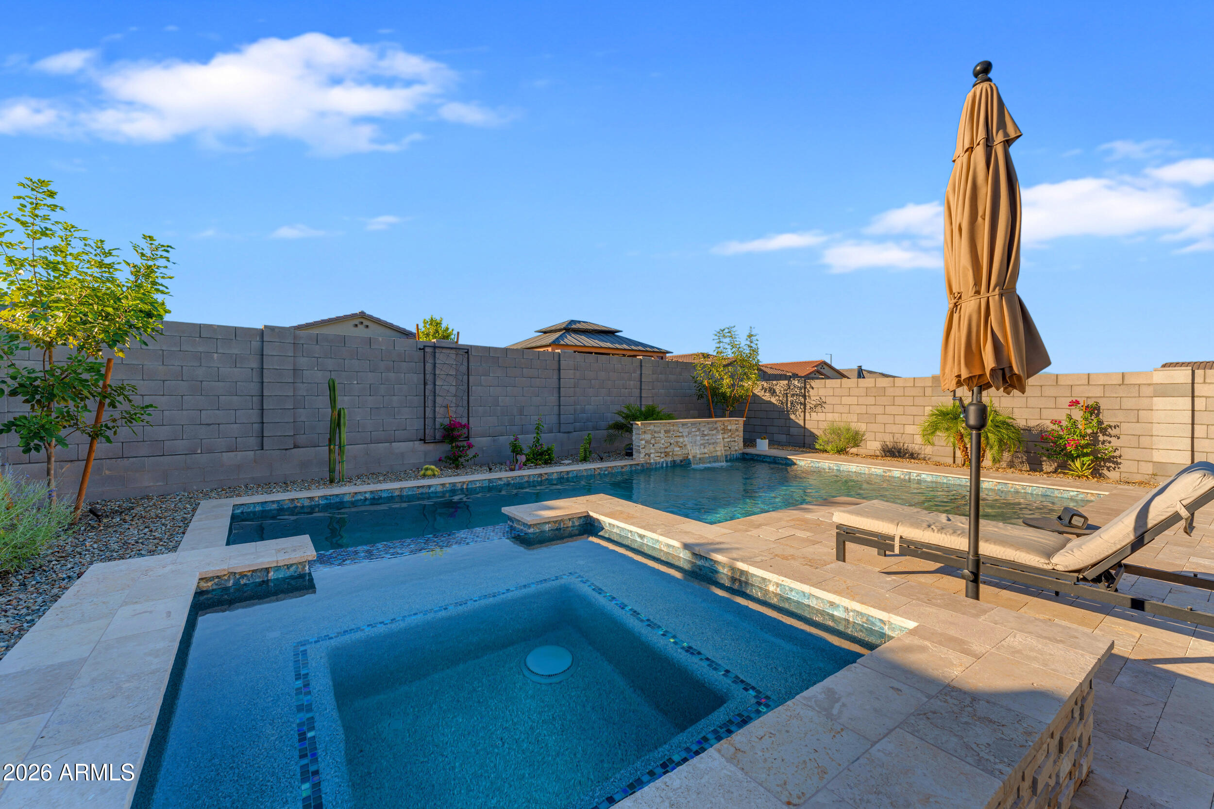 19326 W BADGETT Lane