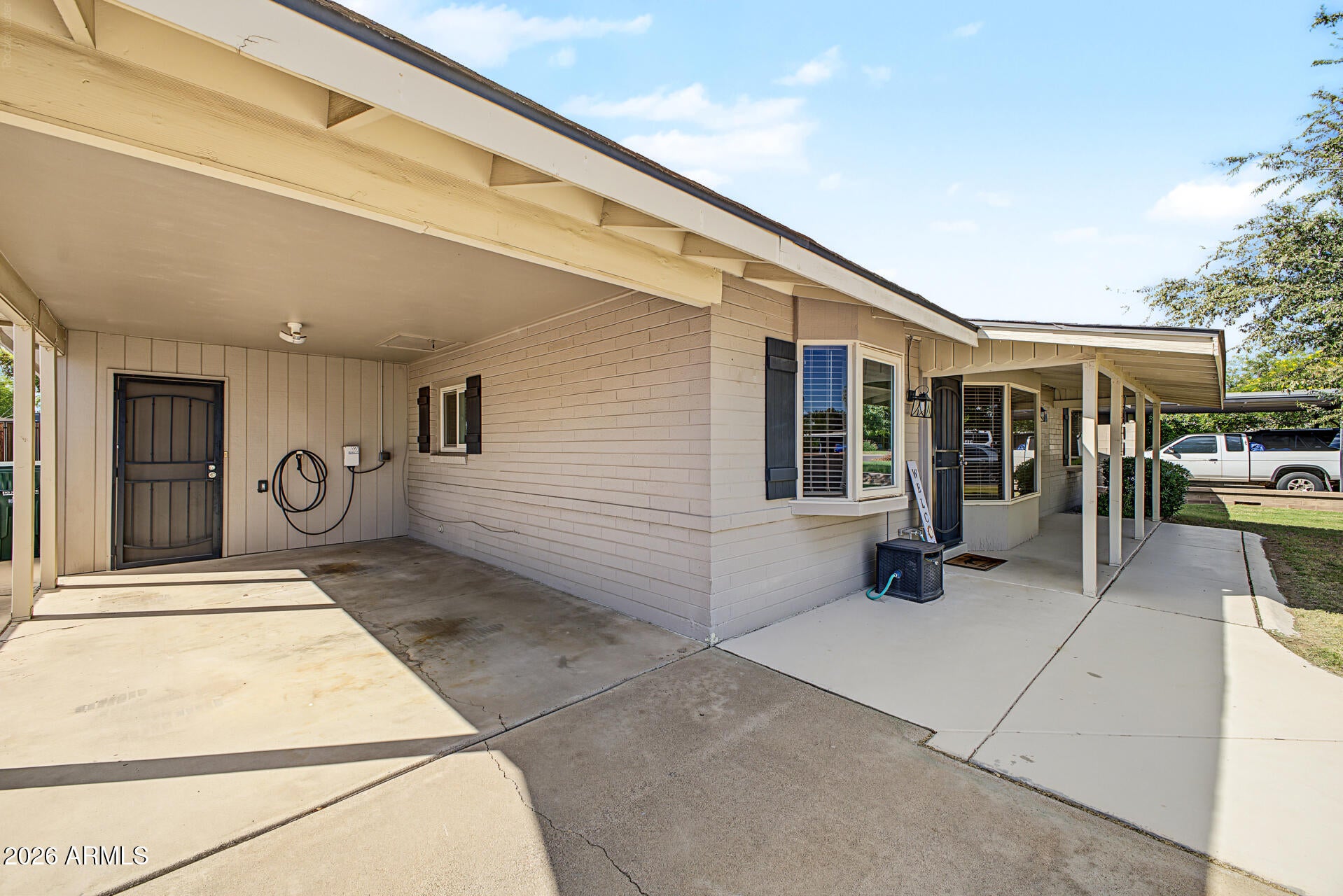 7008 N 14TH Place