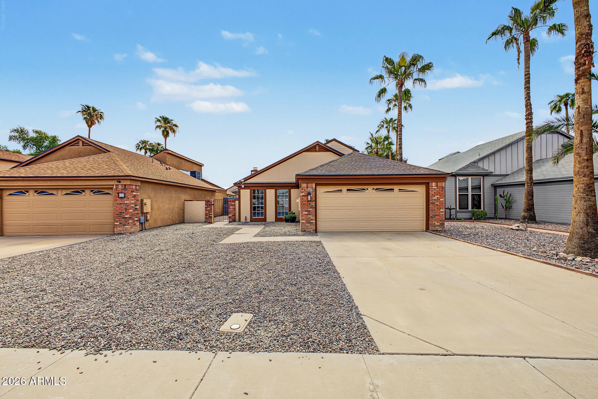 851 E ROCKWELL Drive