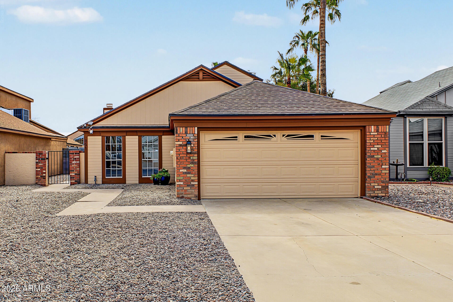 851 E ROCKWELL Drive