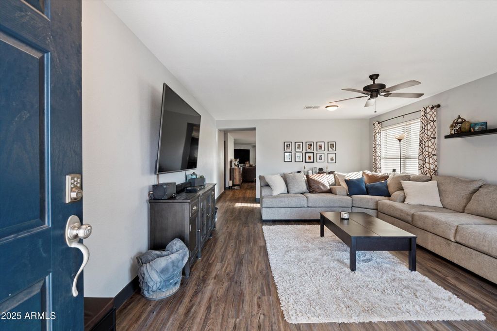 Photo of 671 W Jahns Court, Casa Grande, AZ 85122 (MLS # 6887088)