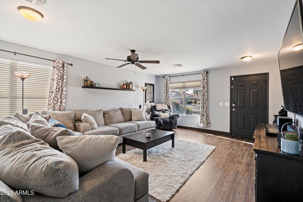 Photo of 671 W Jahns Court, Casa Grande, AZ 85122 (MLS # 6887088)