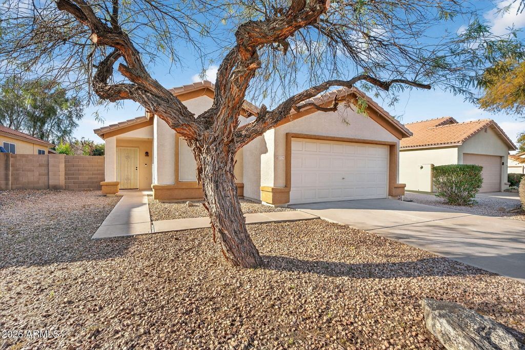 Photo of 1779 E Oakland Street, Chandler, AZ 85225 (MLS # 6967785)