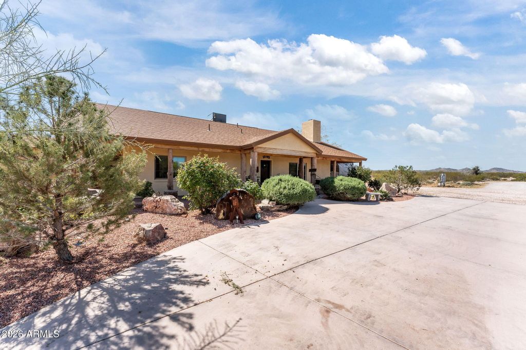 Photo of 67062 Monroe Street, Salome, AZ 85348 (MLS # 7002995)