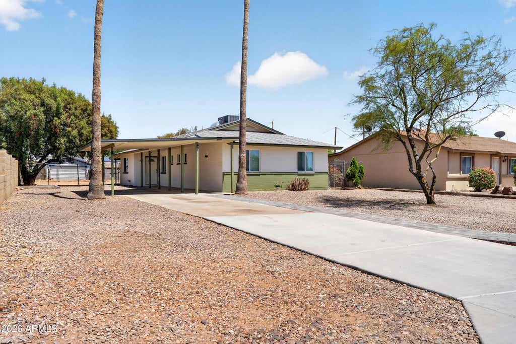 Photo of 2351 S Royal Palm Road, Apache Junction, AZ 85119 (MLS # 7049751)