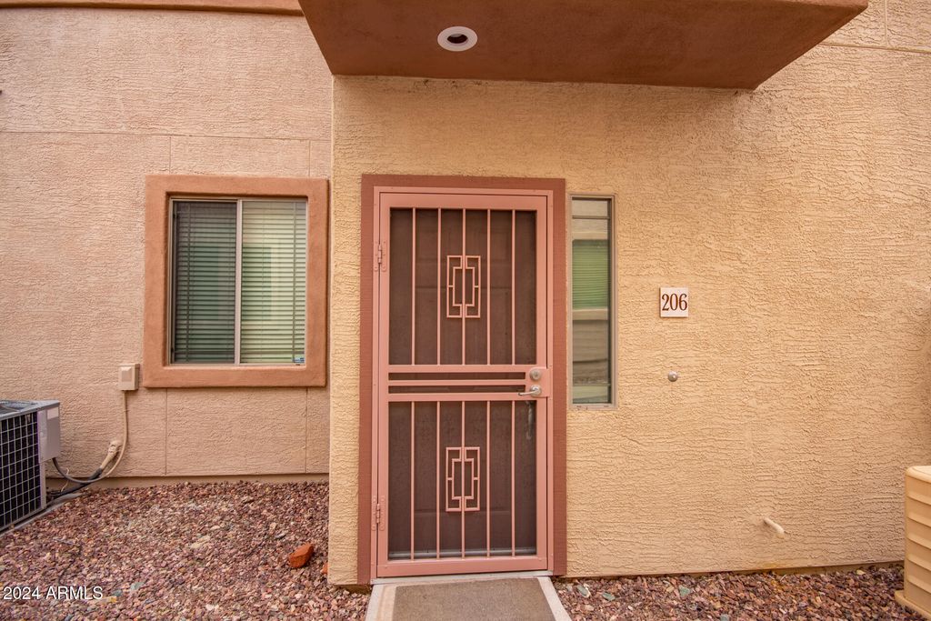 Photo of 42424 N Gavilan Peak Parkway #42206, Anthem, AZ 85086 (MLS # 6972825)