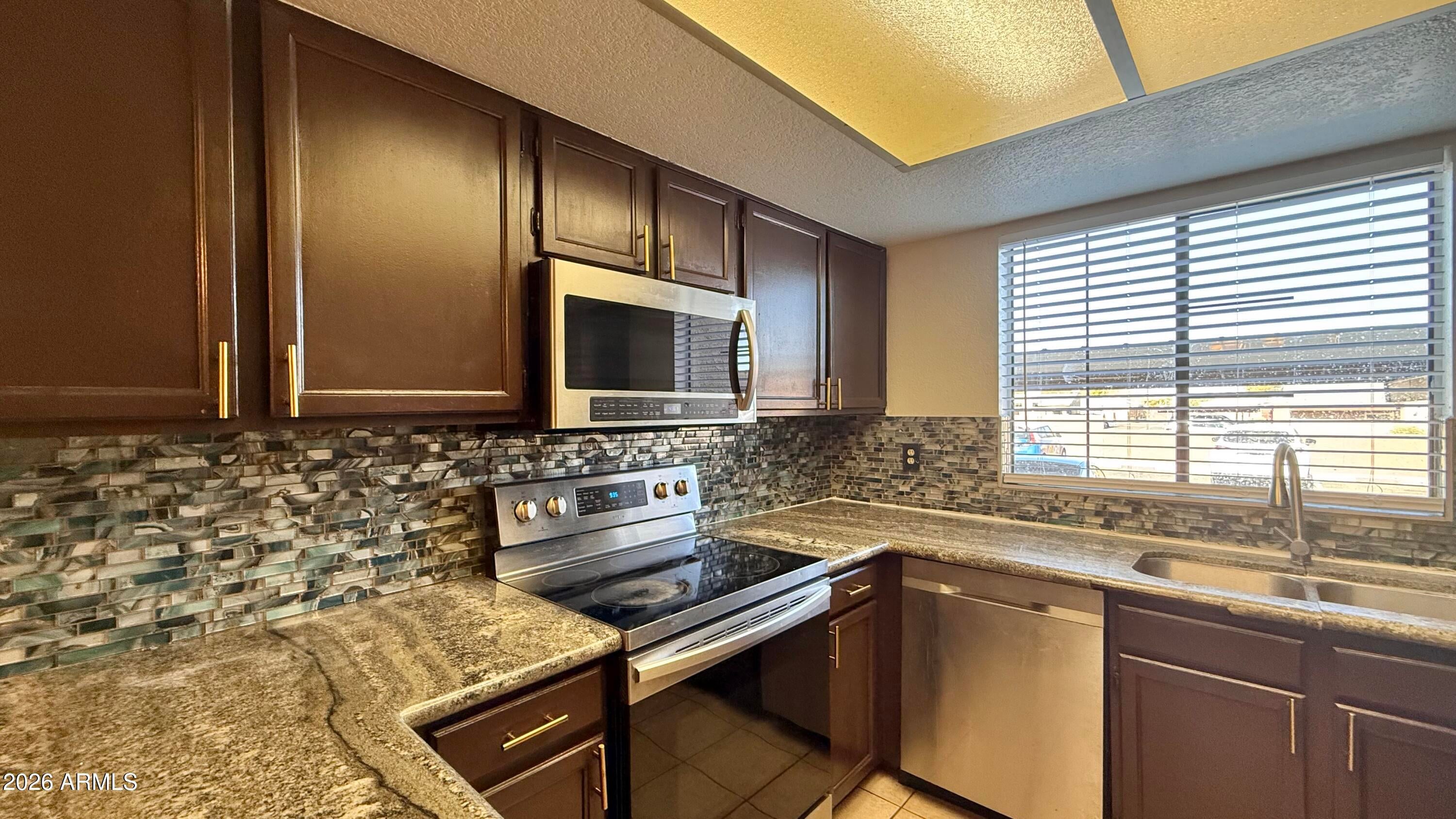 1905 E UNIVERSITY Drive 124