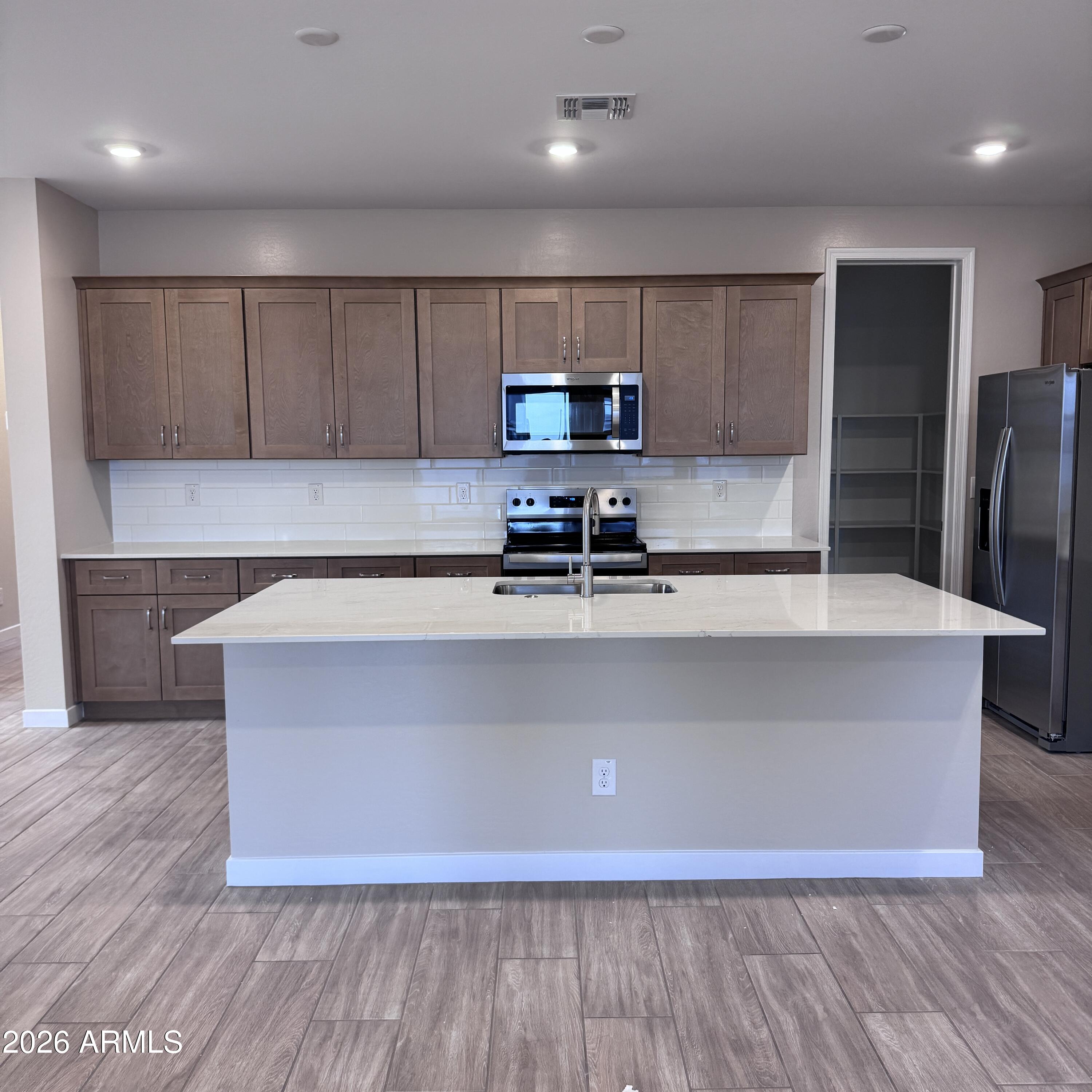 24193 W ATLANTIS Way