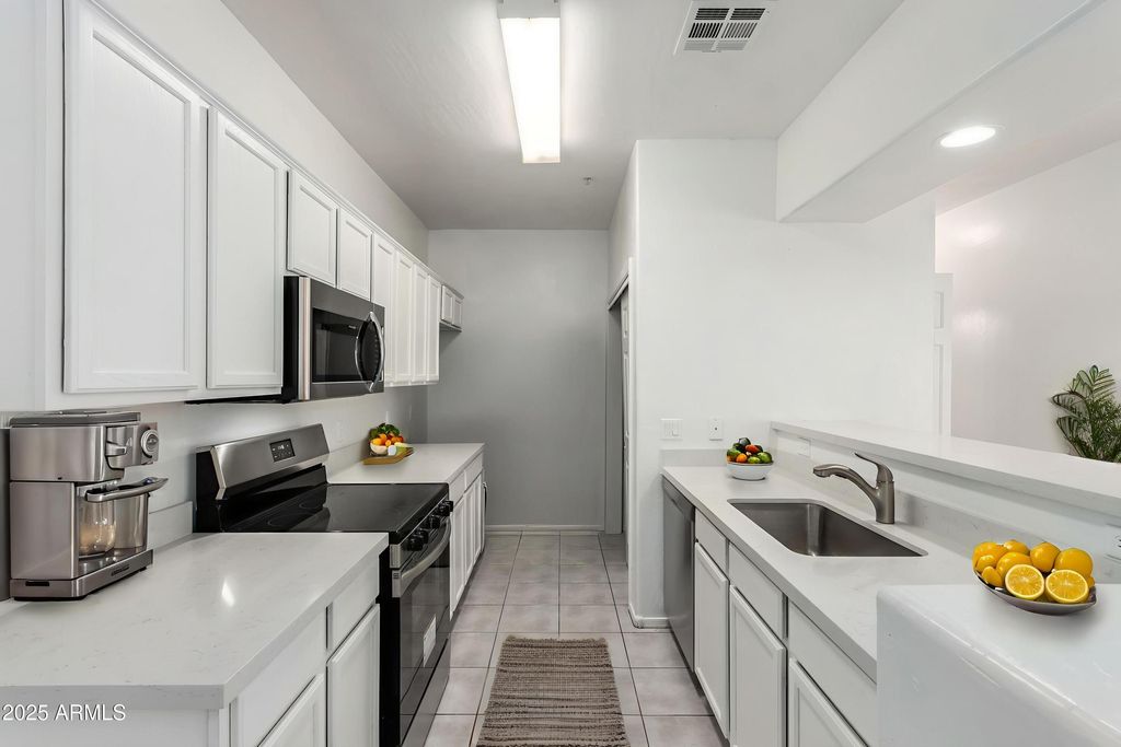 Photo of 1351 N Pleasant Drive #1074, Chandler, AZ 85225 (MLS # 6929390)