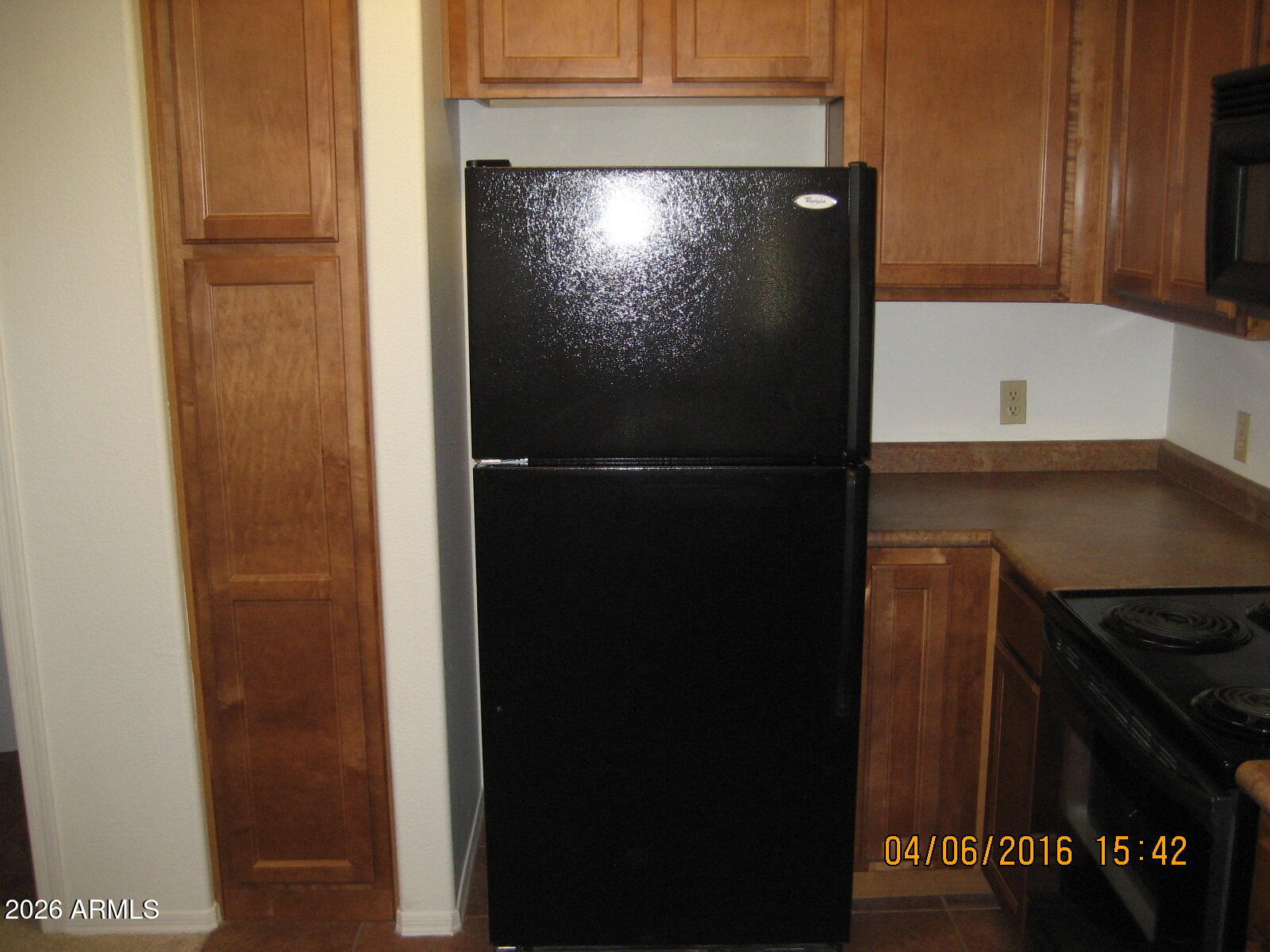 3830 E LAKEWOOD Parkway 2085