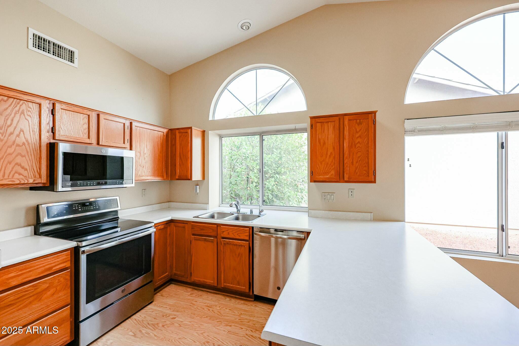 Peoria, Arizona 85382, United States, 2 Bedrooms Bedrooms, ,2 BathroomsBathrooms,Residential,Active,3345