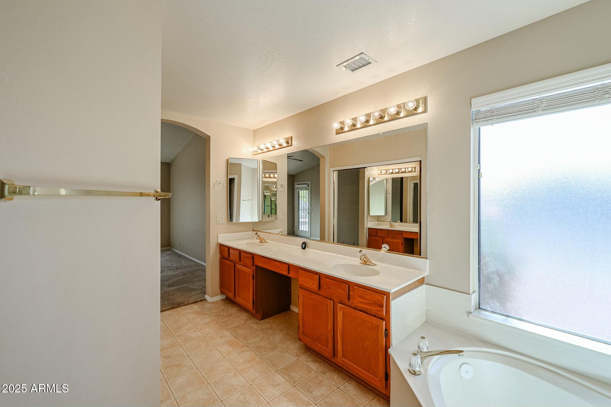 Peoria, Arizona 85382, United States, 2 Bedrooms Bedrooms, ,2 BathroomsBathrooms,Residential,Active,3345