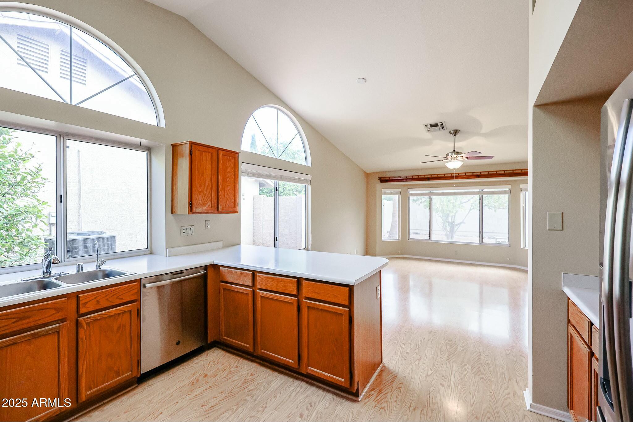 Peoria, Arizona 85382, United States, 2 Bedrooms Bedrooms, ,2 BathroomsBathrooms,Residential,Active,3345