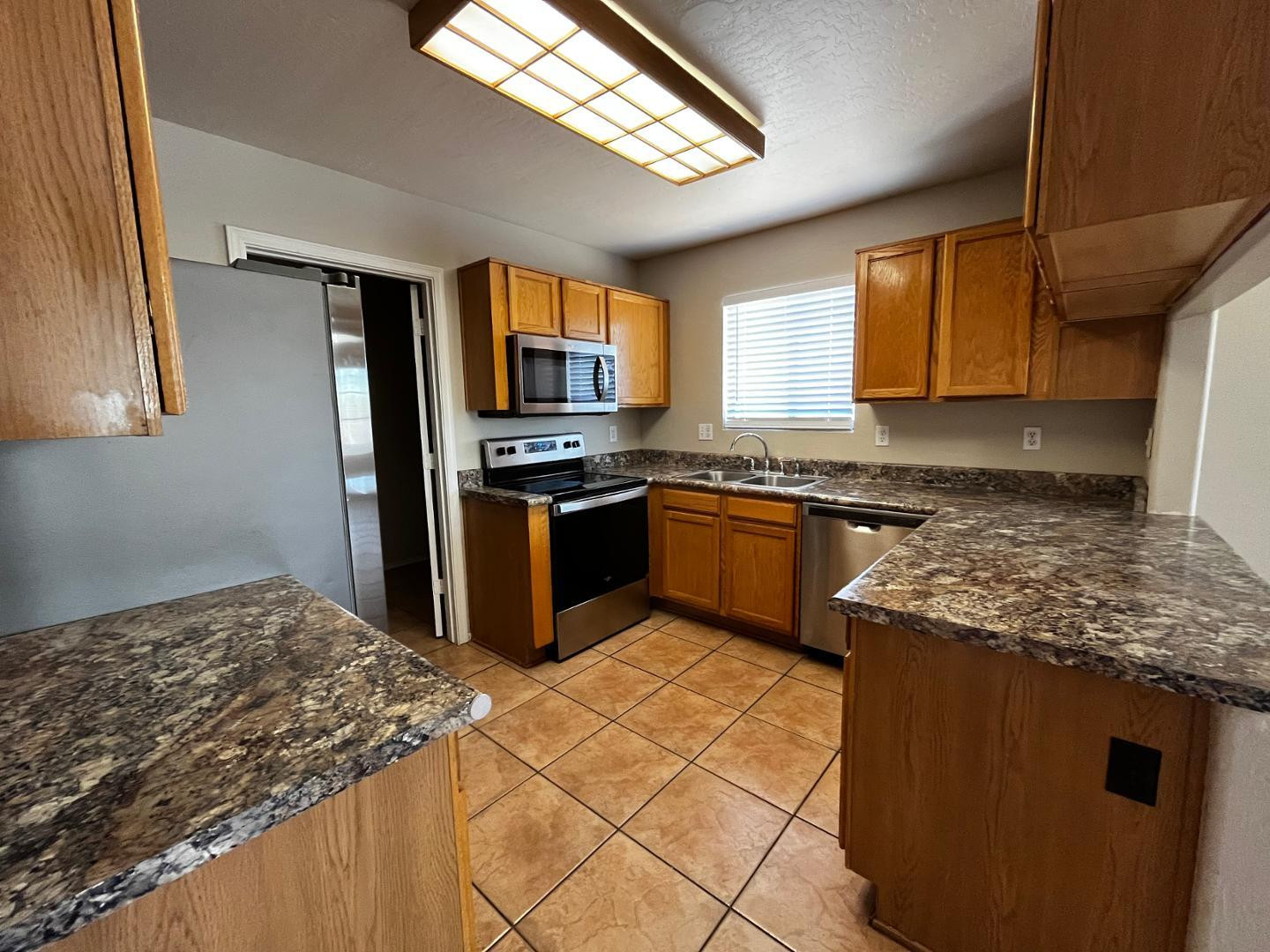 8802 E University Drive Unit 27