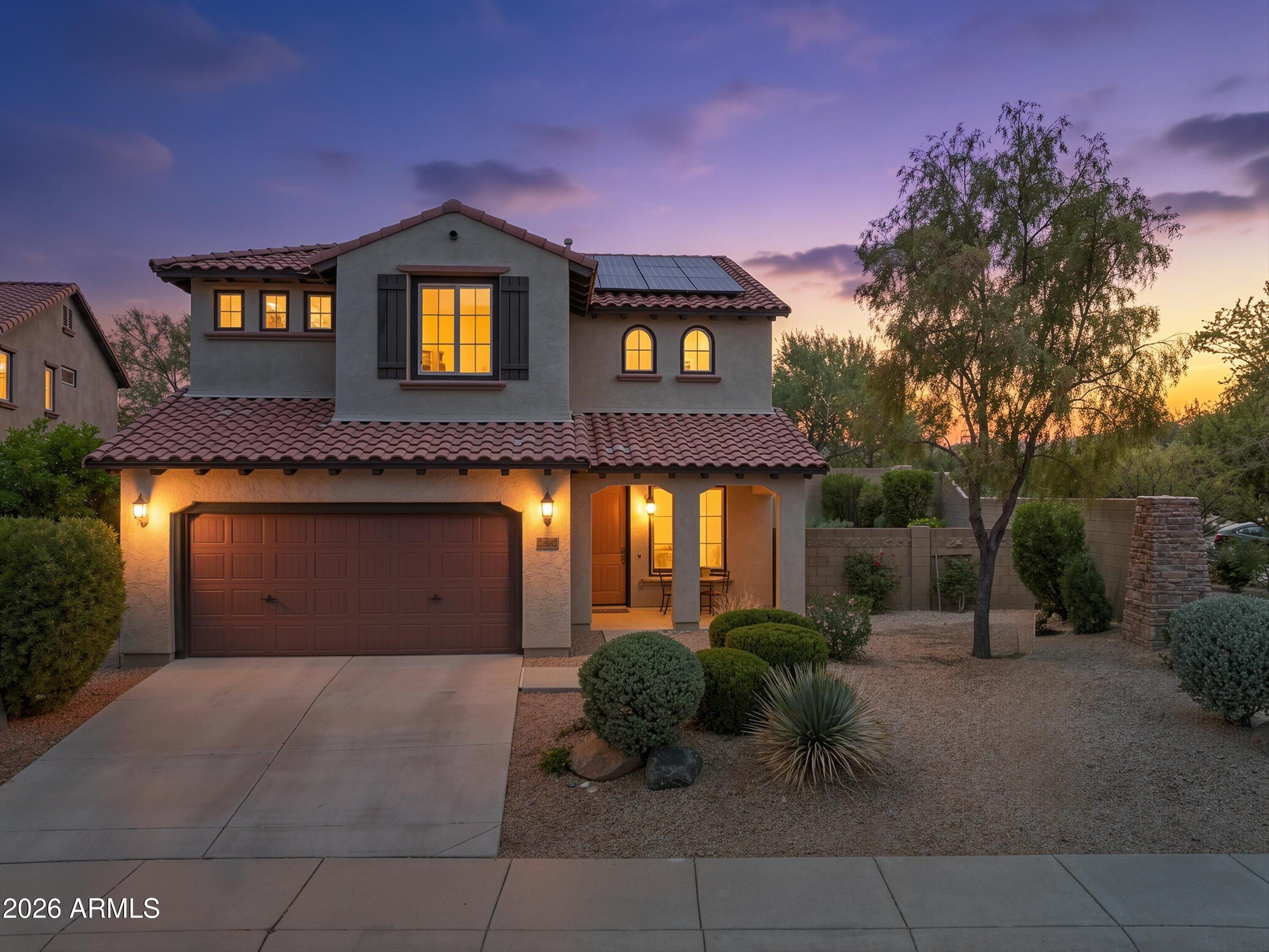 3826 E CAT BALUE Drive
