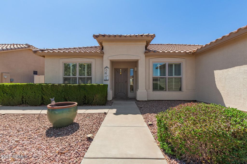Photo of 3161 E Gleneagle Drive, Chandler, AZ 85249 (MLS # 6922055)
