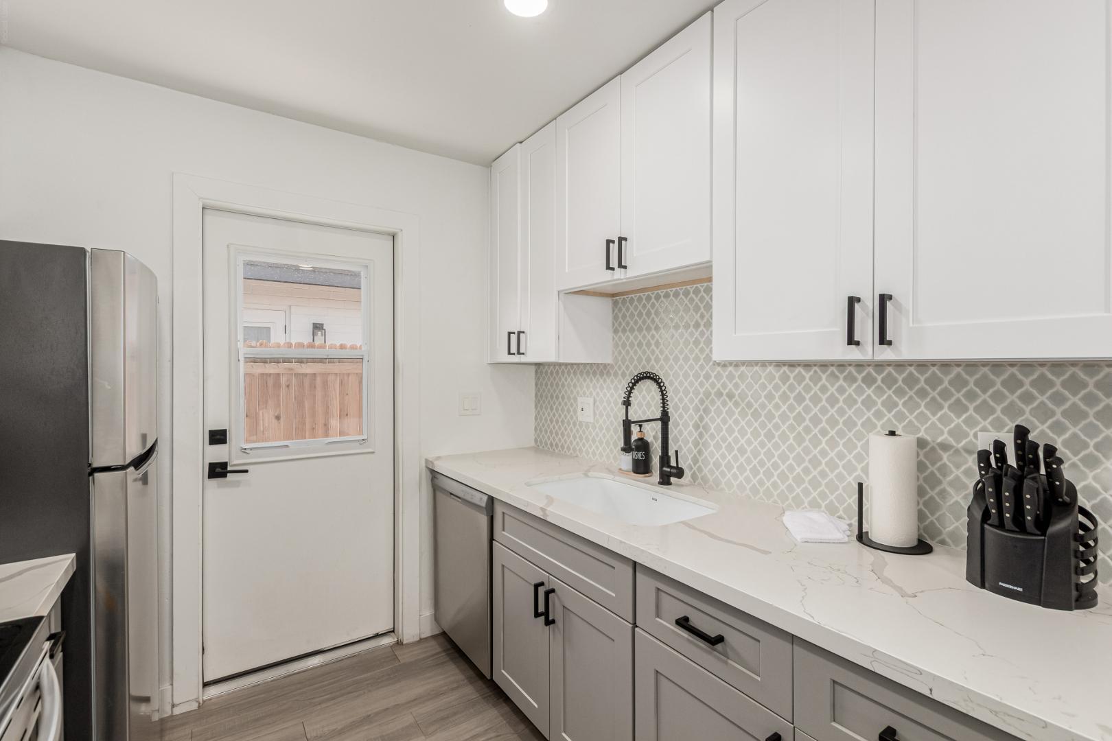 6622 E Avalon Drive 1