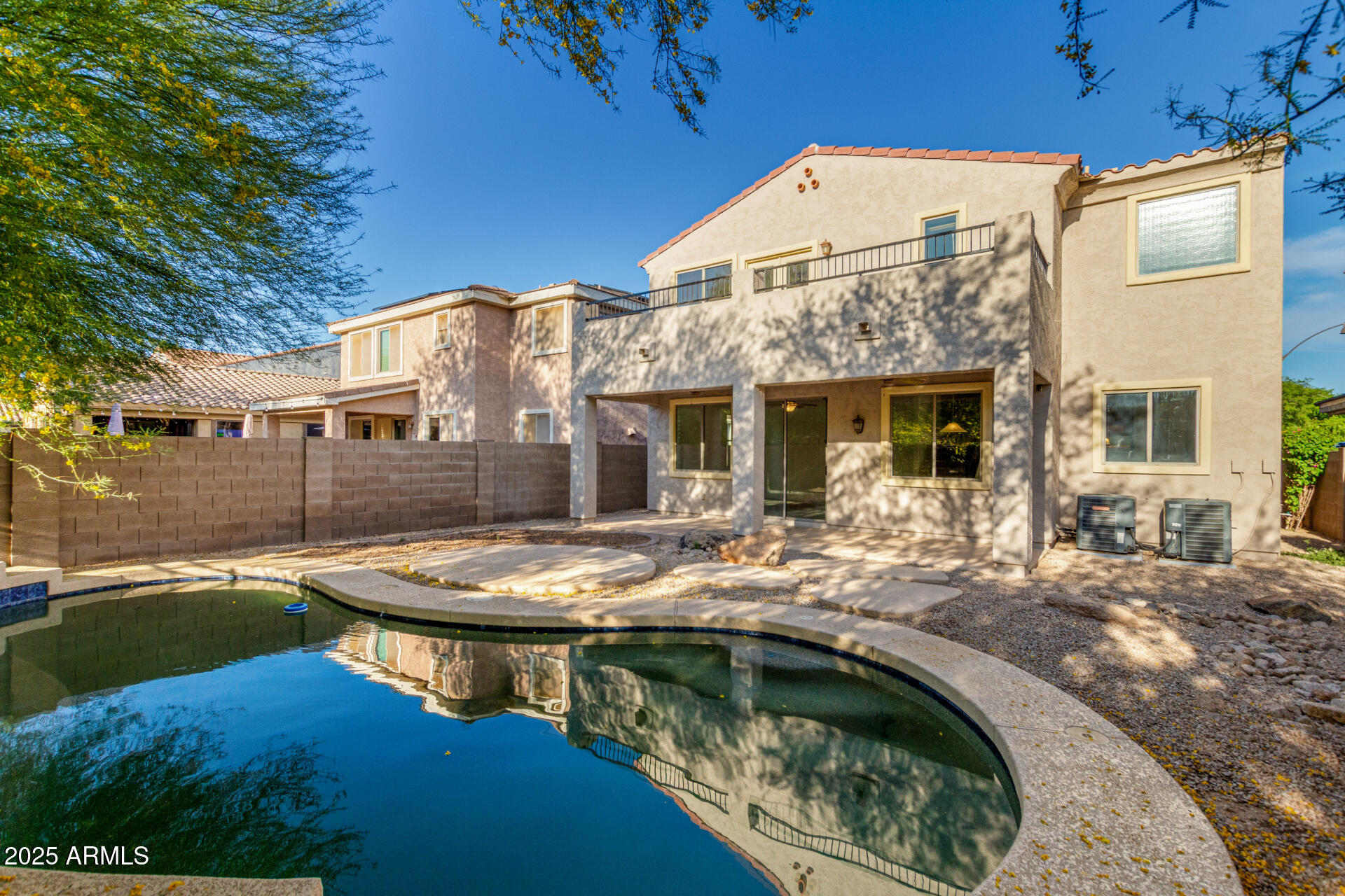 1550 S CHAPARRAL Boulevard