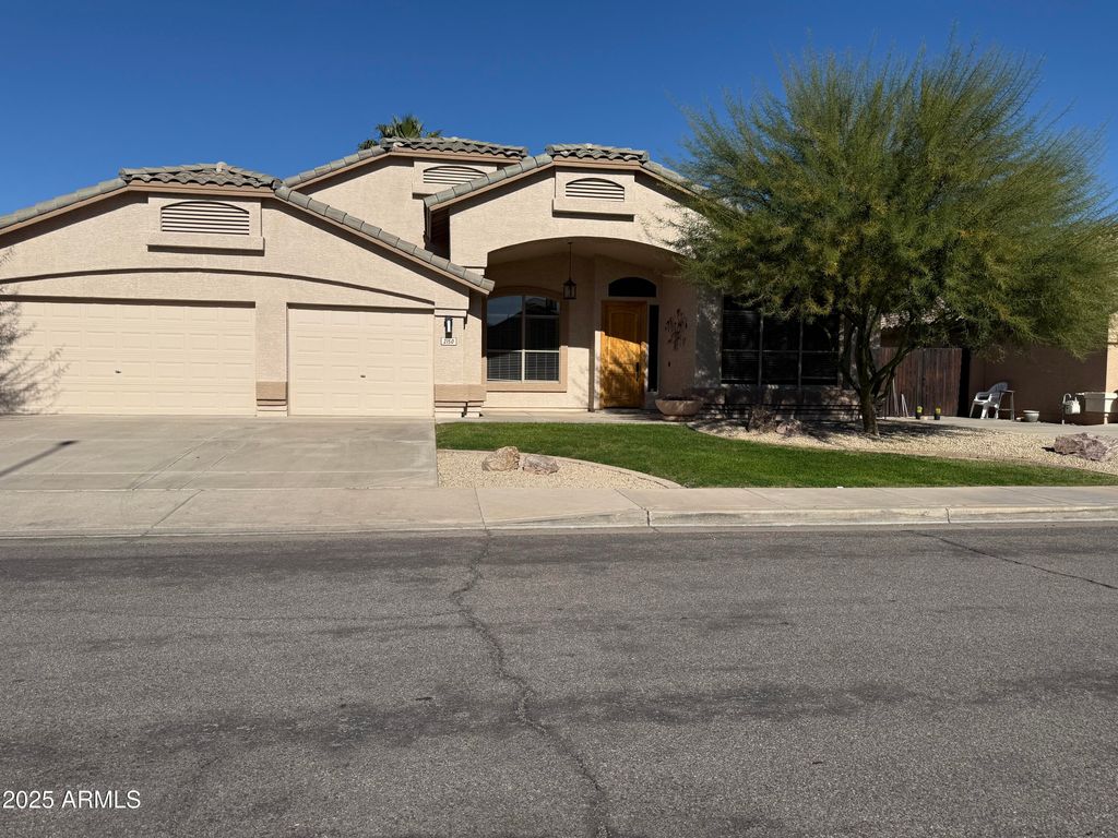 Photo of 2150 E Elgin Street, Chandler, AZ 85225 (MLS # 6958944)