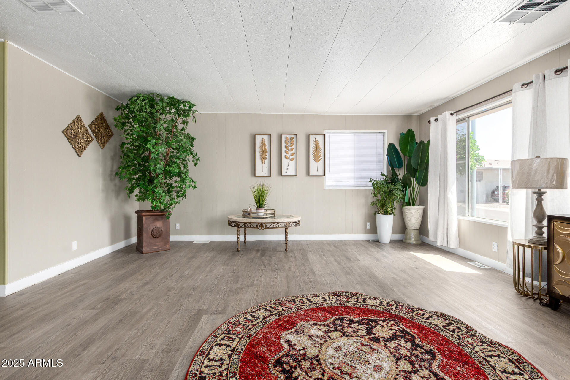 2650 W UNION HILLS Drive 98