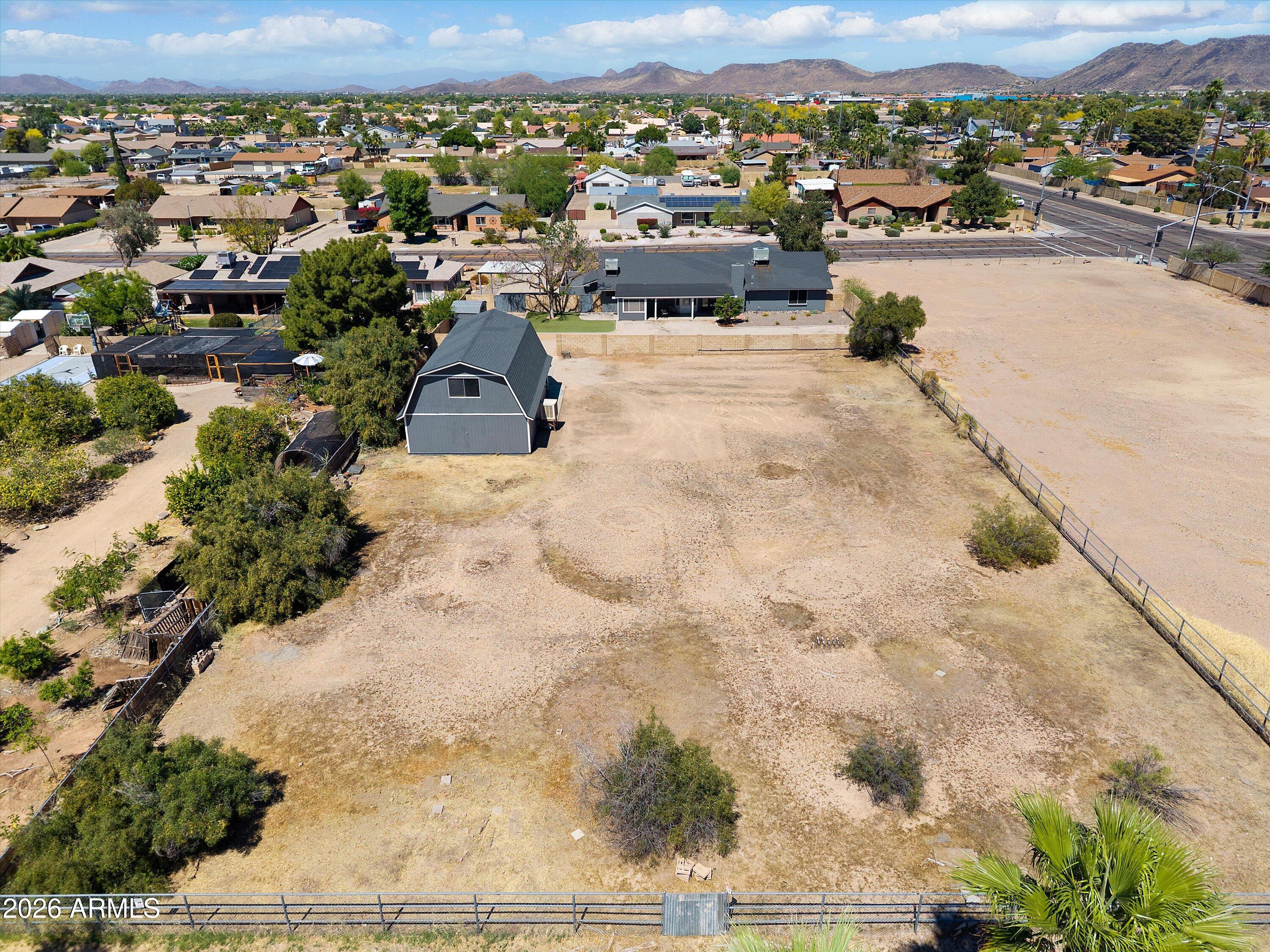 5913 W GROVERS Avenue