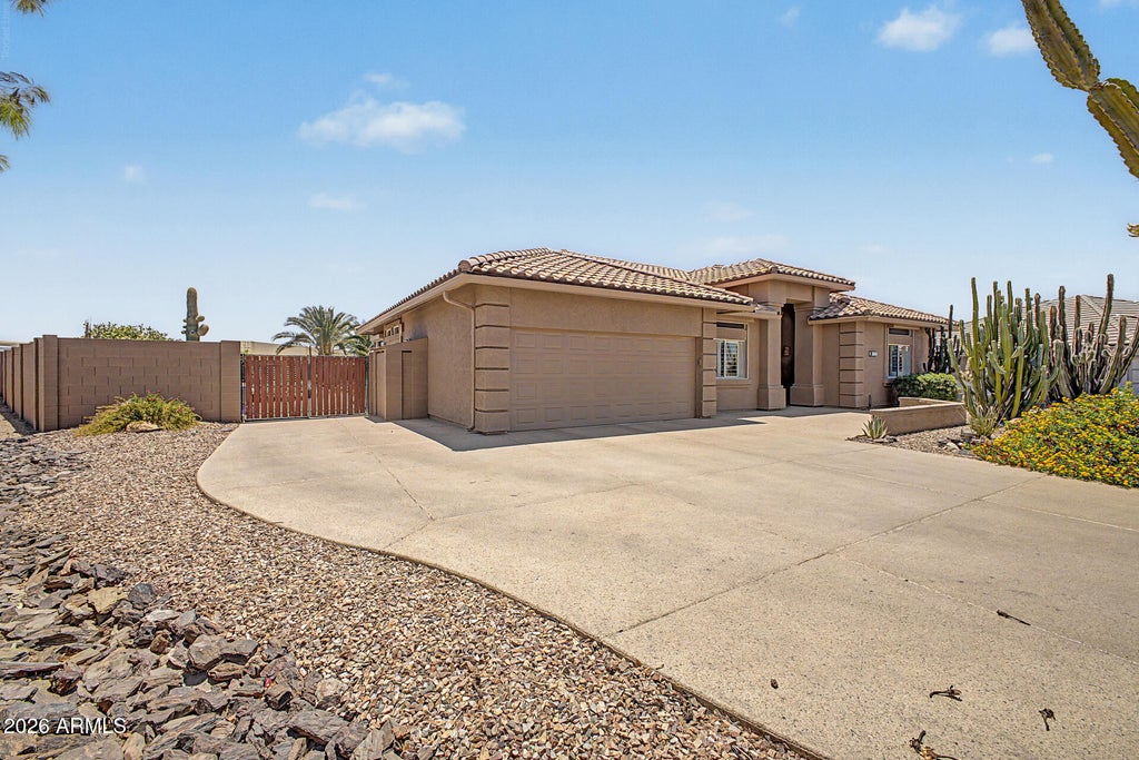 Photo of 11547 E Medina Avenue, Mesa, AZ 85209 (MLS # 7052866)