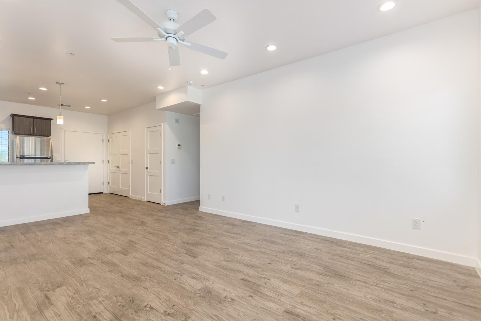 2063 E Lemon Street 1004