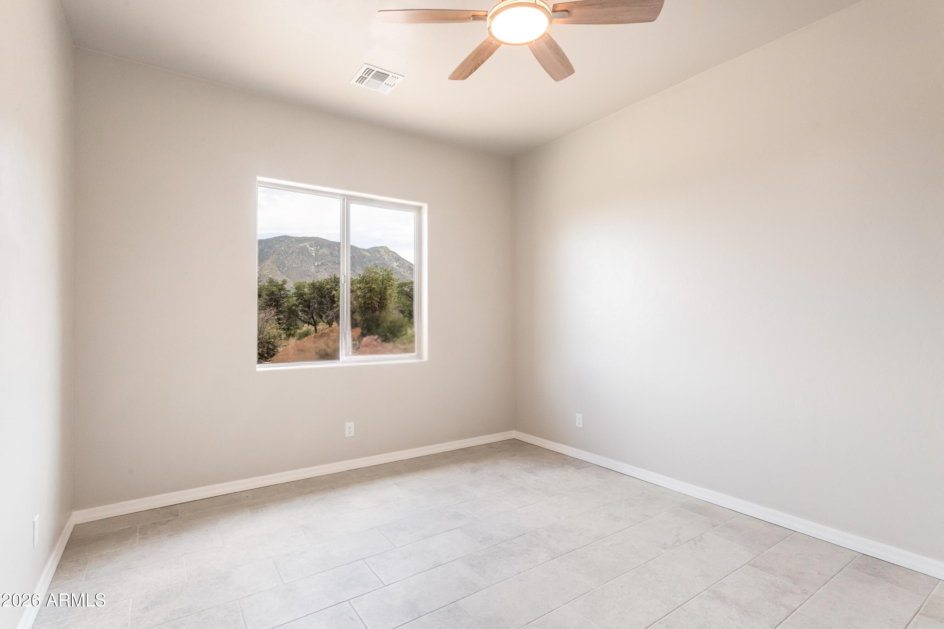 THE OAKS - Residential