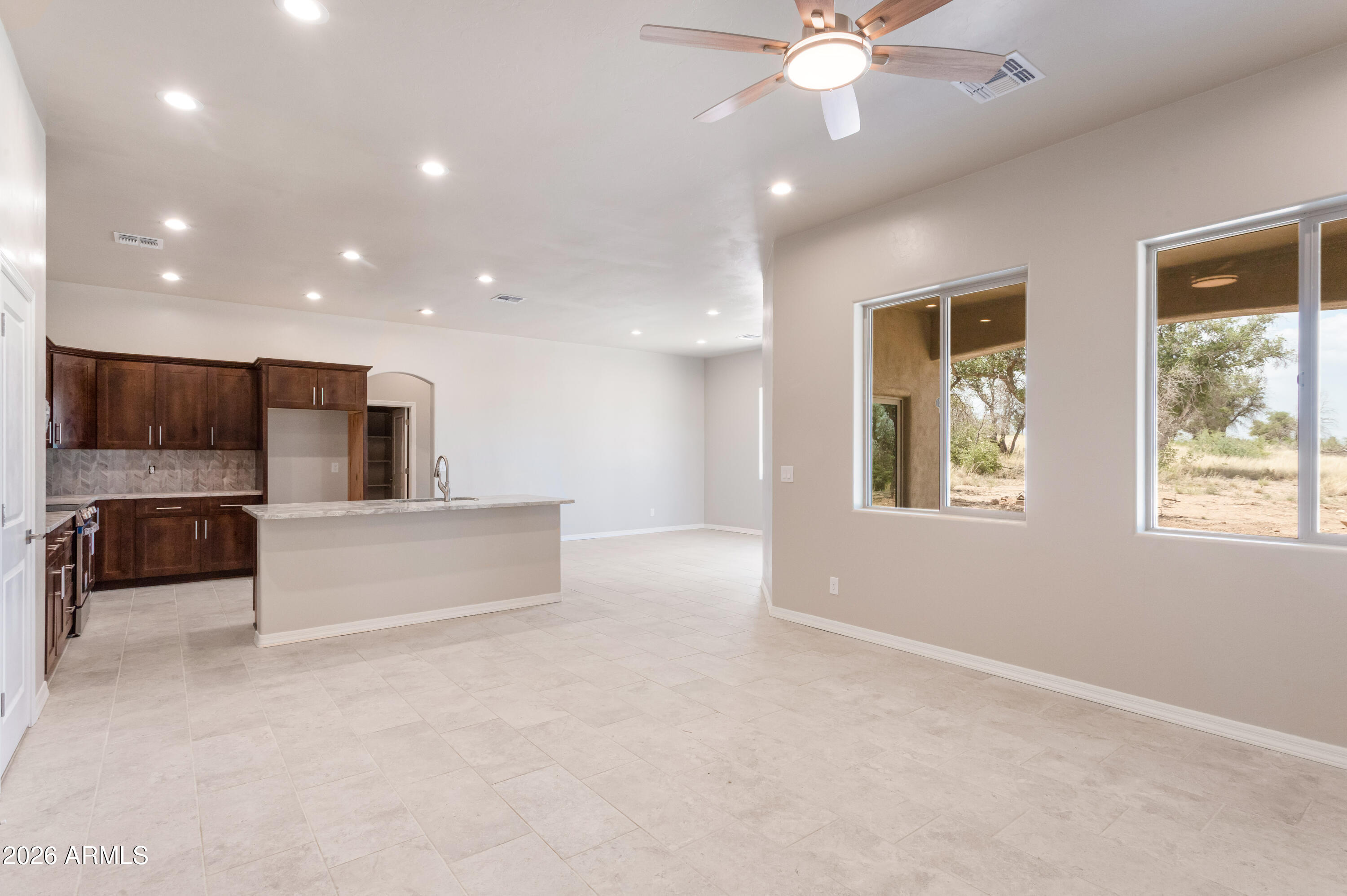 THE OAKS - Residential