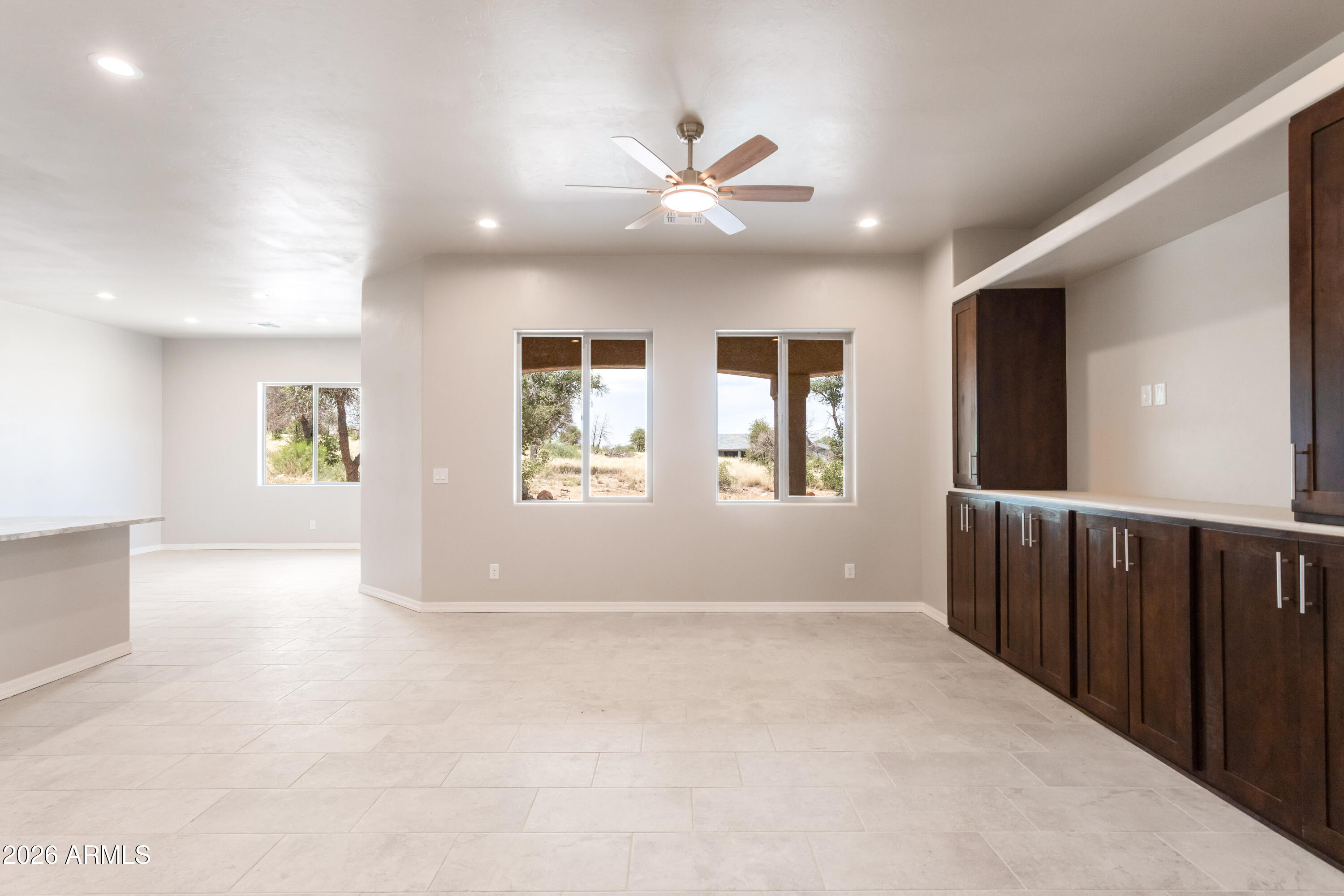 THE OAKS - Residential