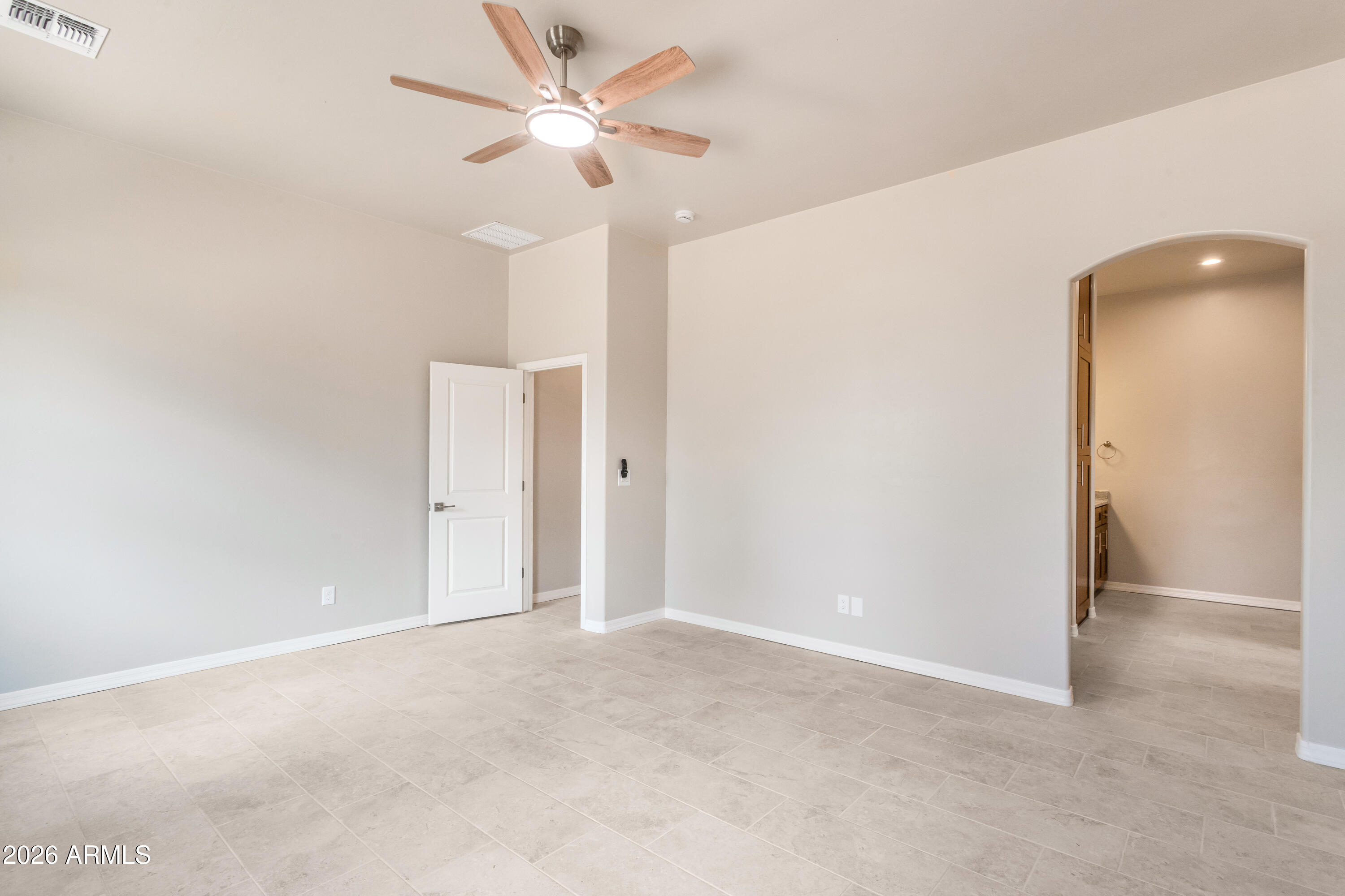 THE OAKS - Residential
