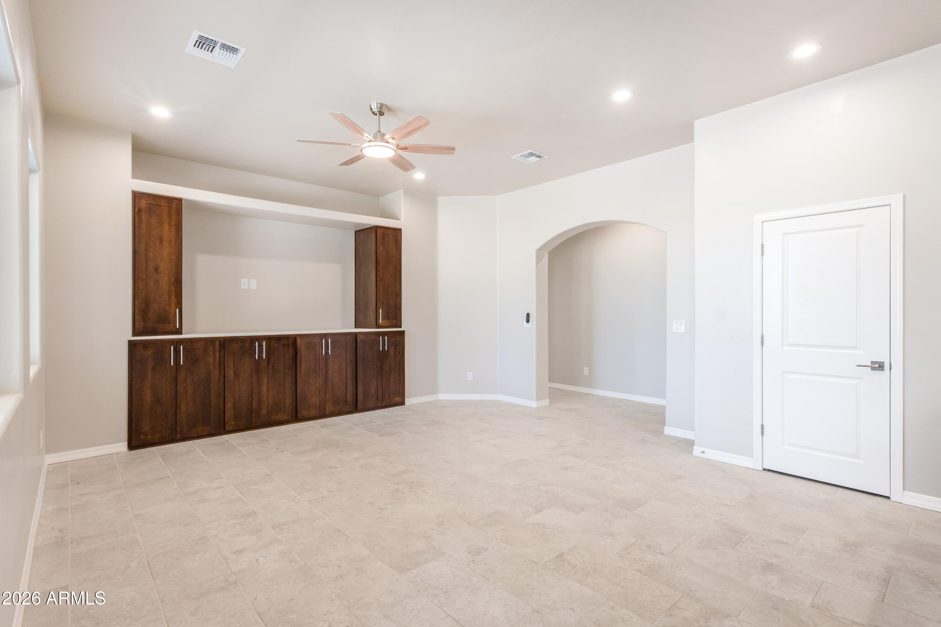 THE OAKS - Residential