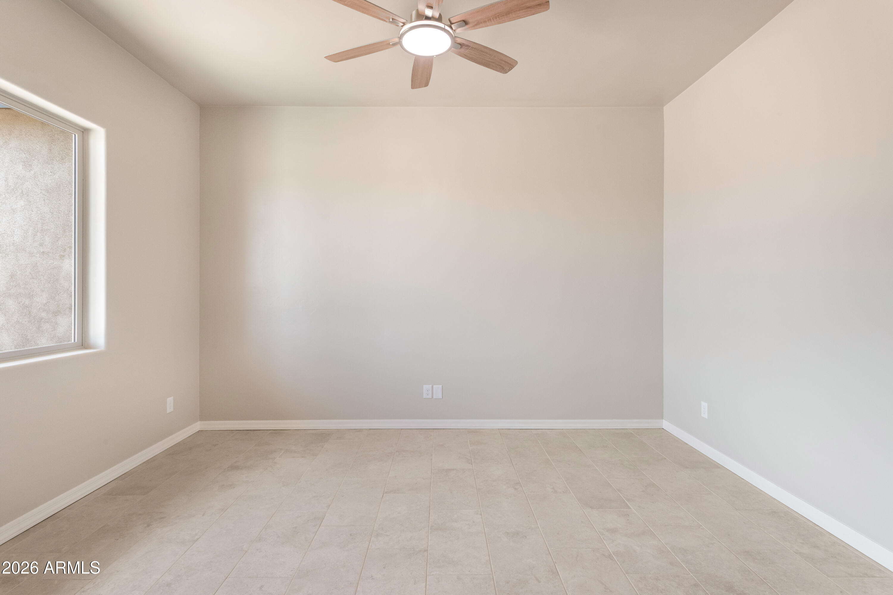 5329 E HIDDEN OAK Drive