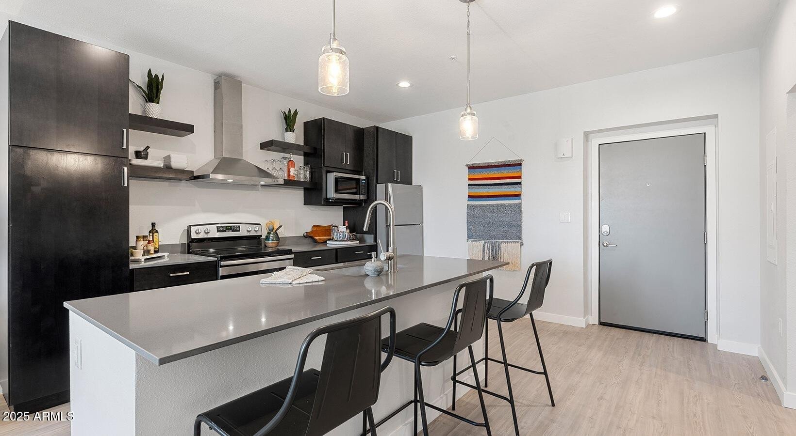 6025 W Thomas Road 1