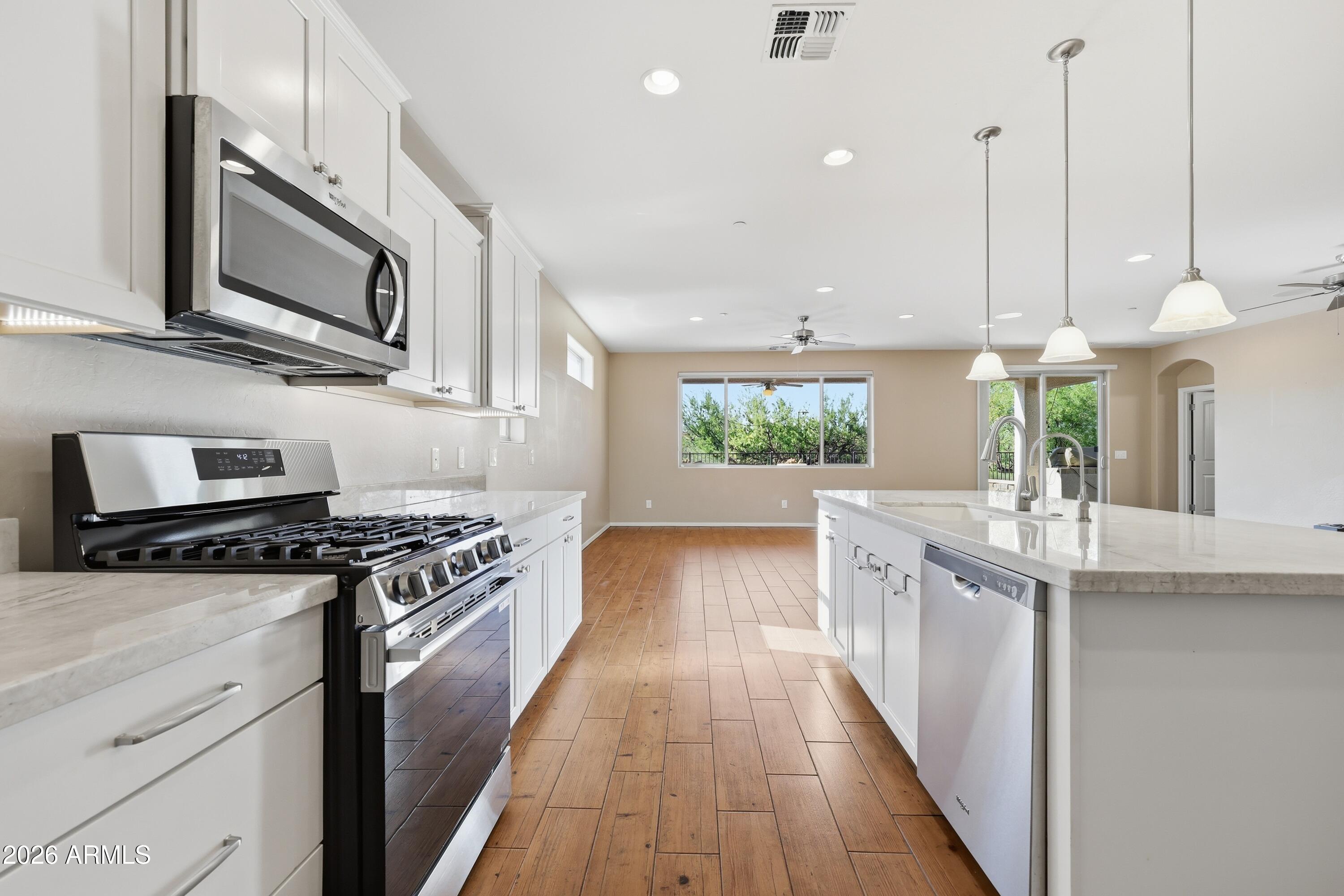 MESQUITE HILLS PHASE 1 LOT 97 CONT .15AC SEC 4&5-15-3E M&P 62/31-37 - Residential