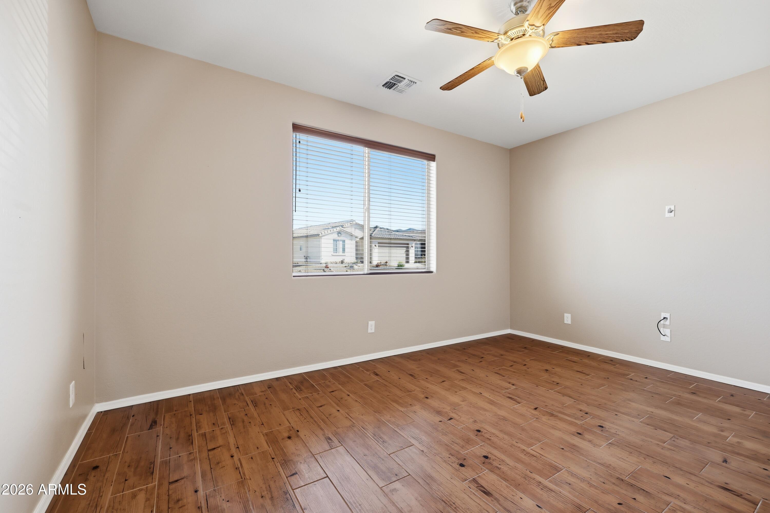 MESQUITE HILLS PHASE 1 LOT 97 CONT .15AC SEC 4&5-15-3E M&P 62/31-37 - Residential