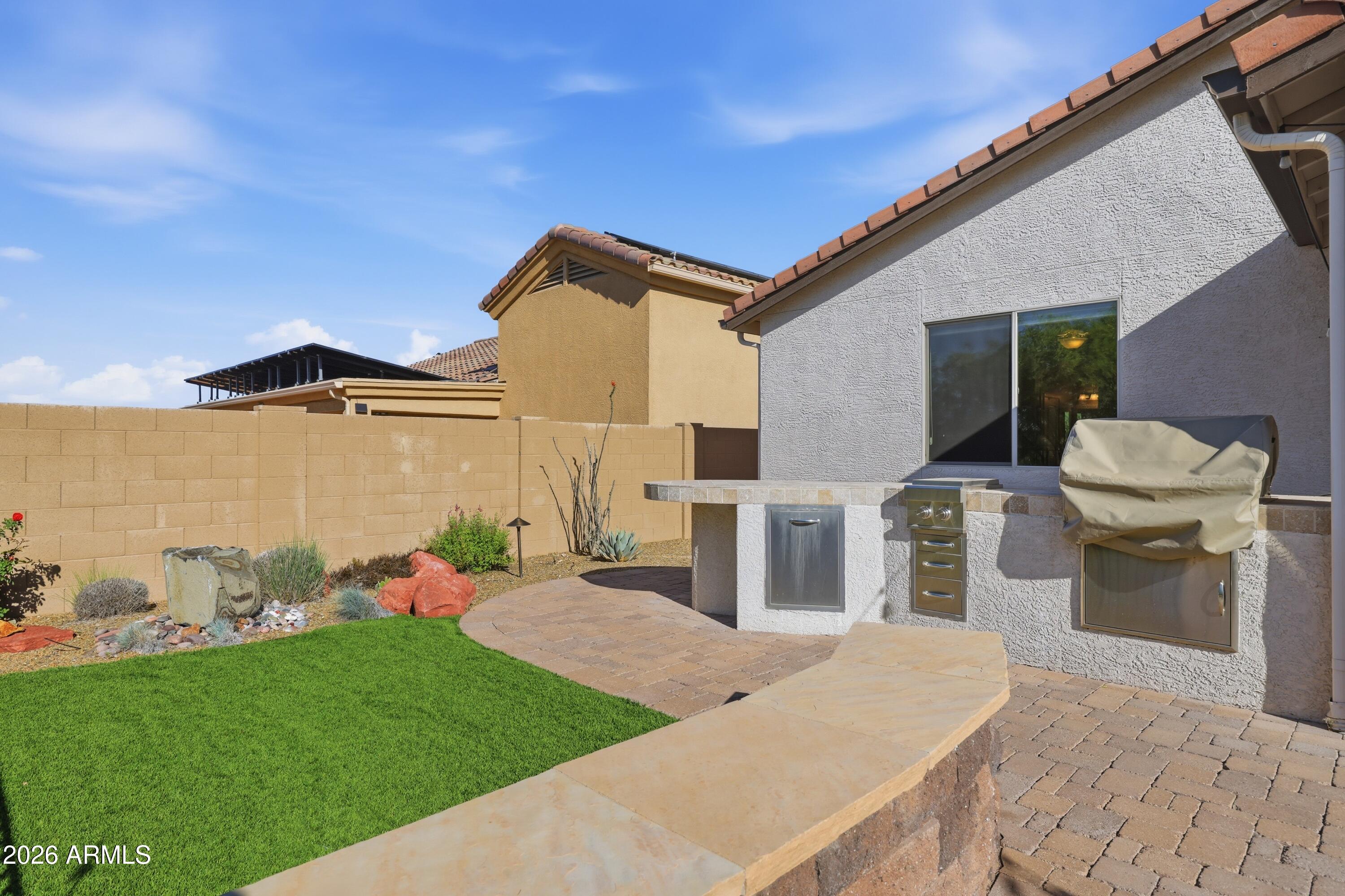 MESQUITE HILLS PHASE 1 LOT 97 CONT .15AC SEC 4&5-15-3E M&P 62/31-37 - Residential