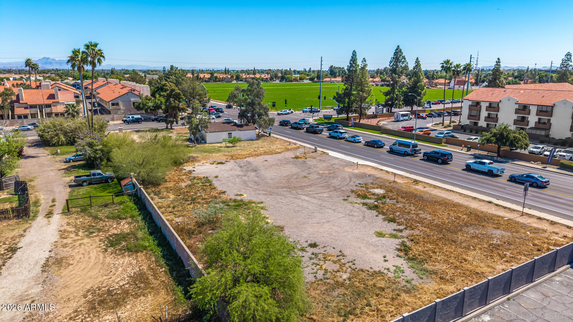 1106 N CENTER Street -