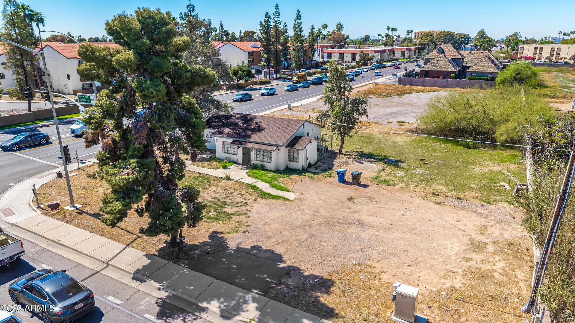 1106 N CENTER Street -