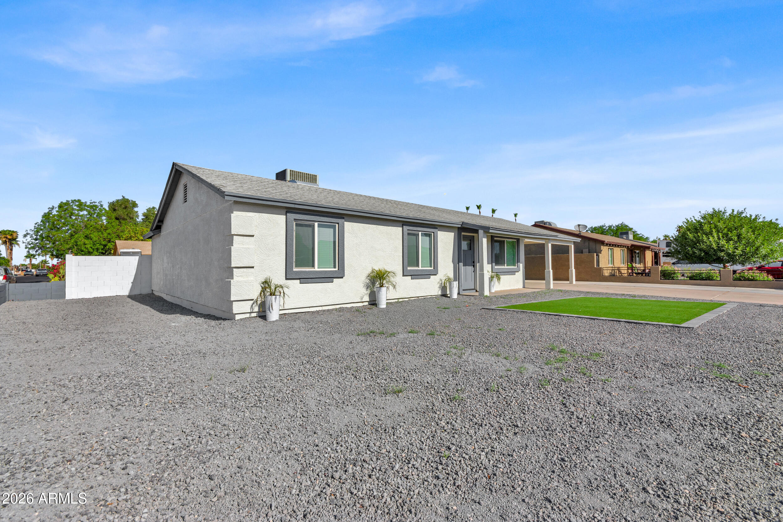 2216 N 68TH Drive