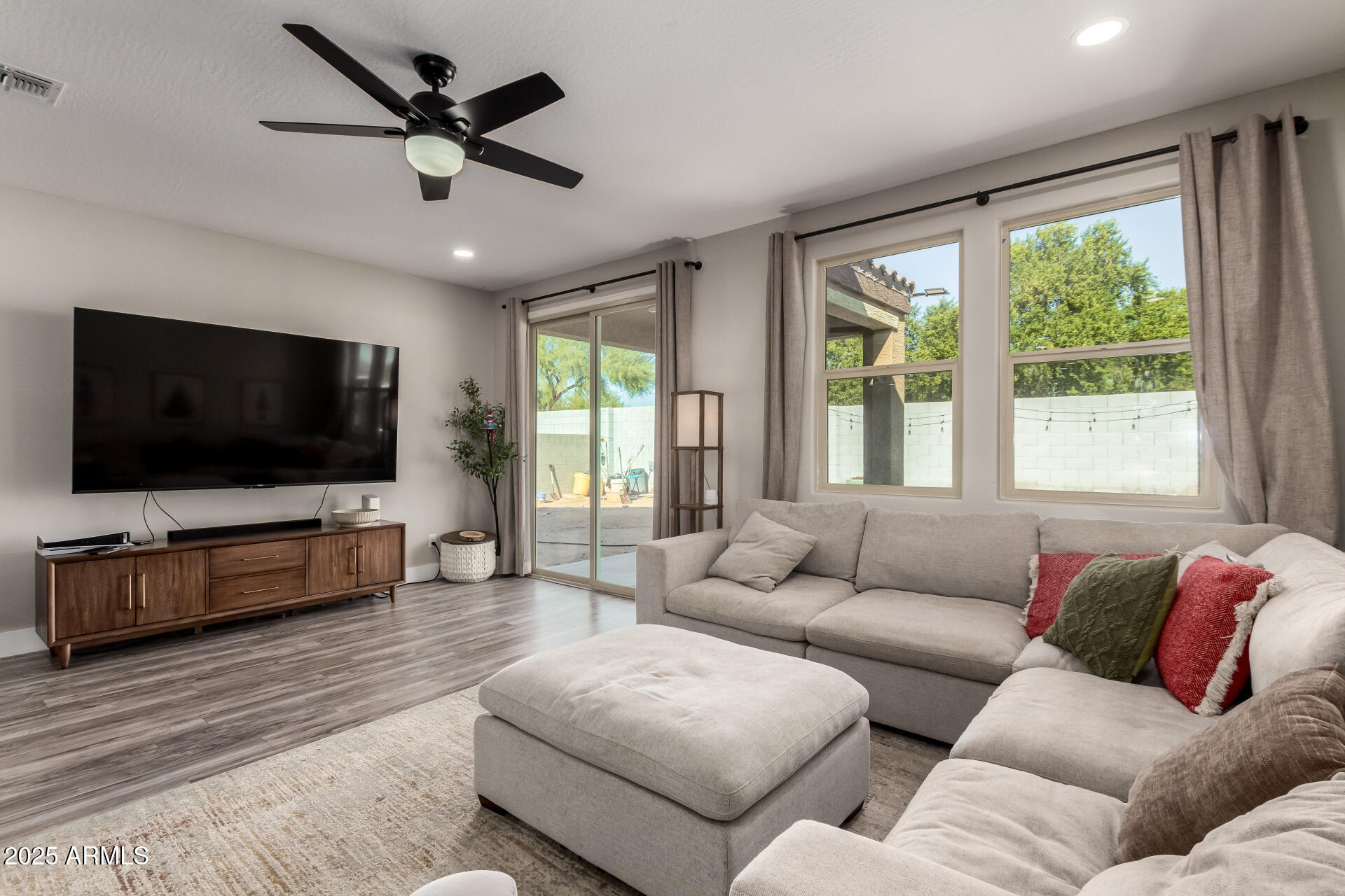 25650 W EUCLID Avenue