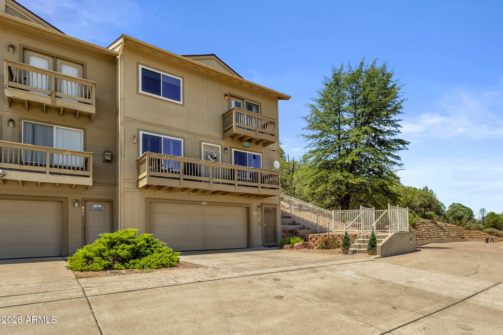 800 S MONTANA Drive