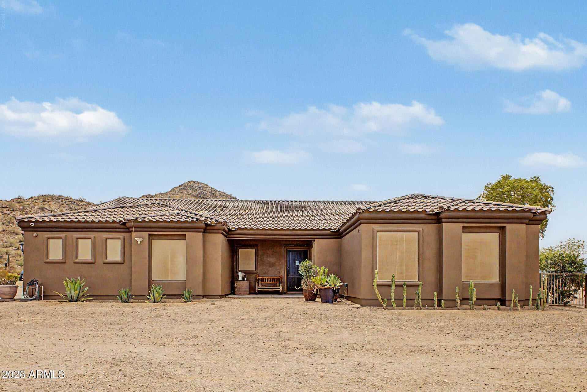 47028 W BUTTE Road