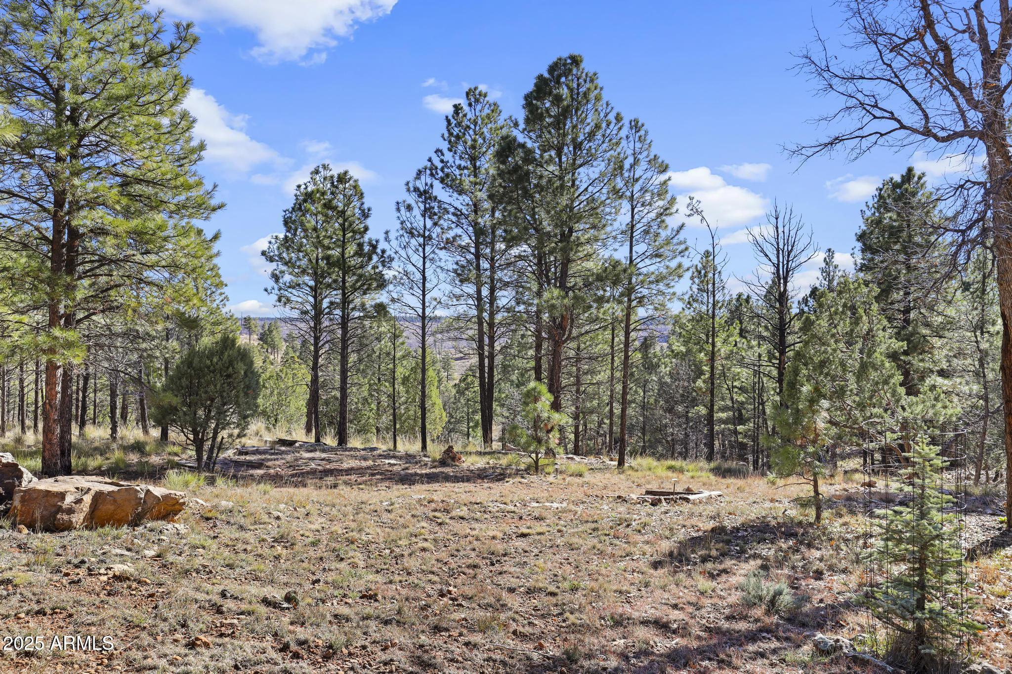 900 EAGLE VIEW Drive