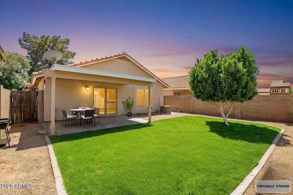 Photo of 7950 W Paradise Drive, Peoria, AZ 85345 (MLS # 6986501)