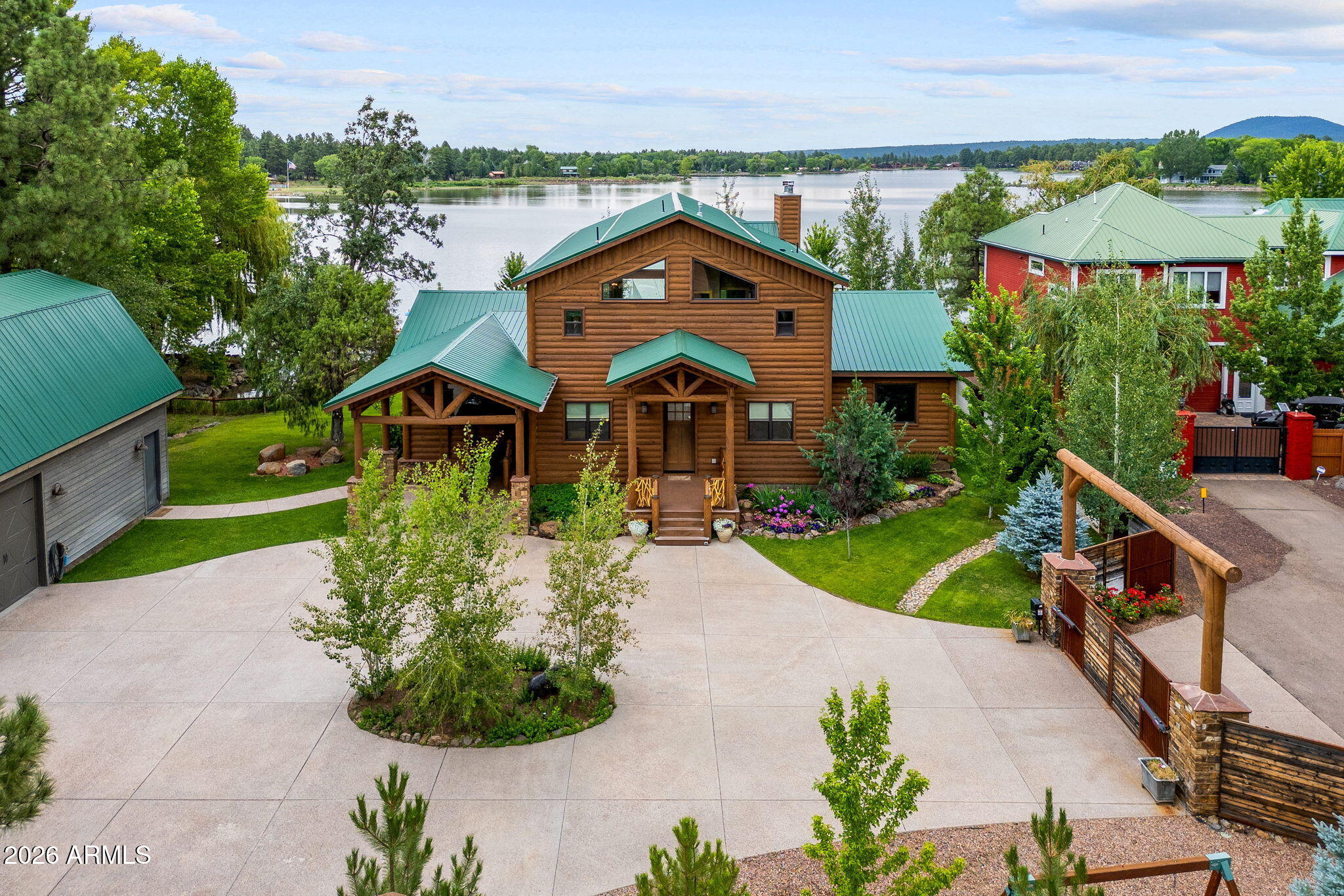 LAKESIDE UNSUBDIVIDED - Residential