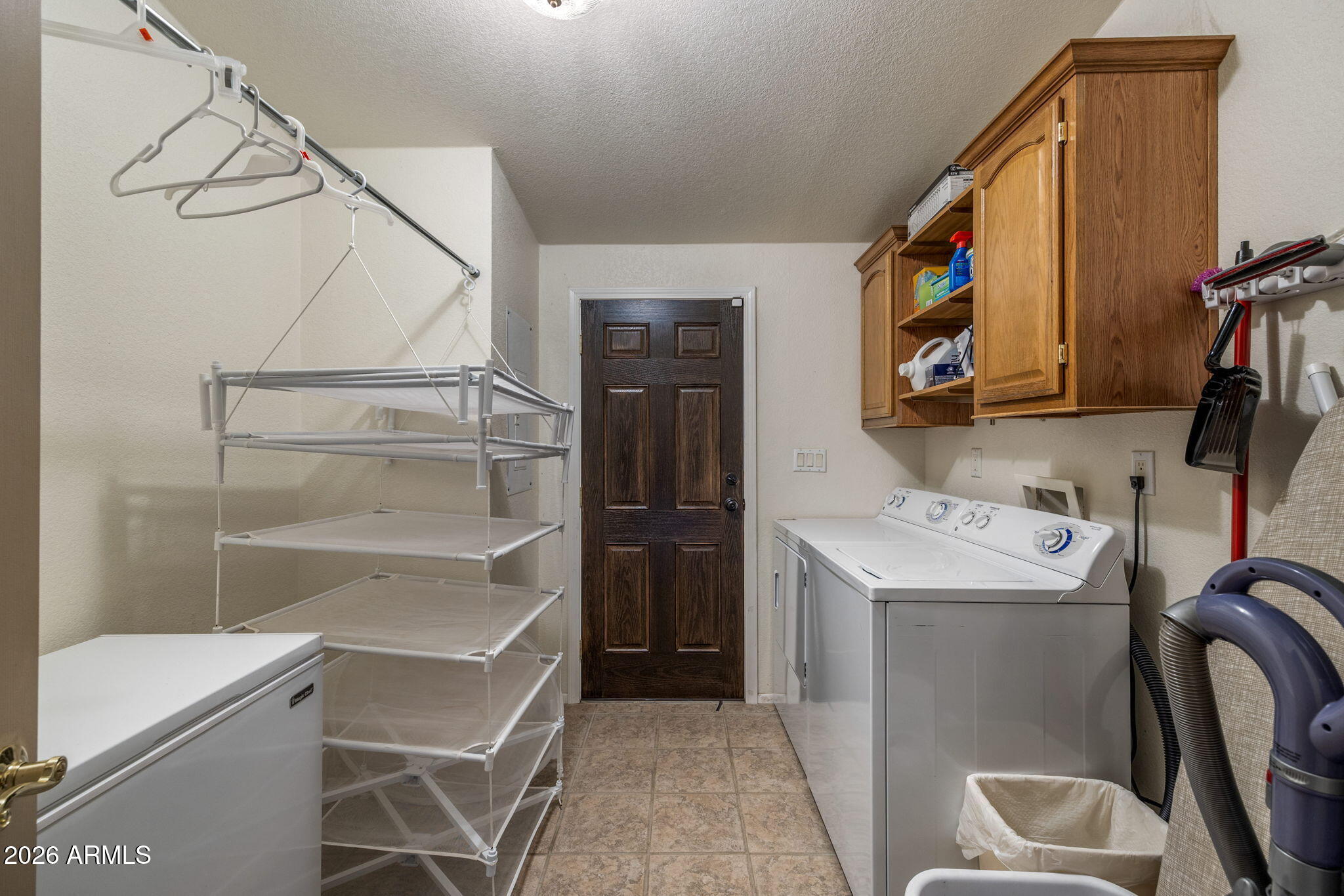 LAKESIDE UNSUBDIVIDED - Residential