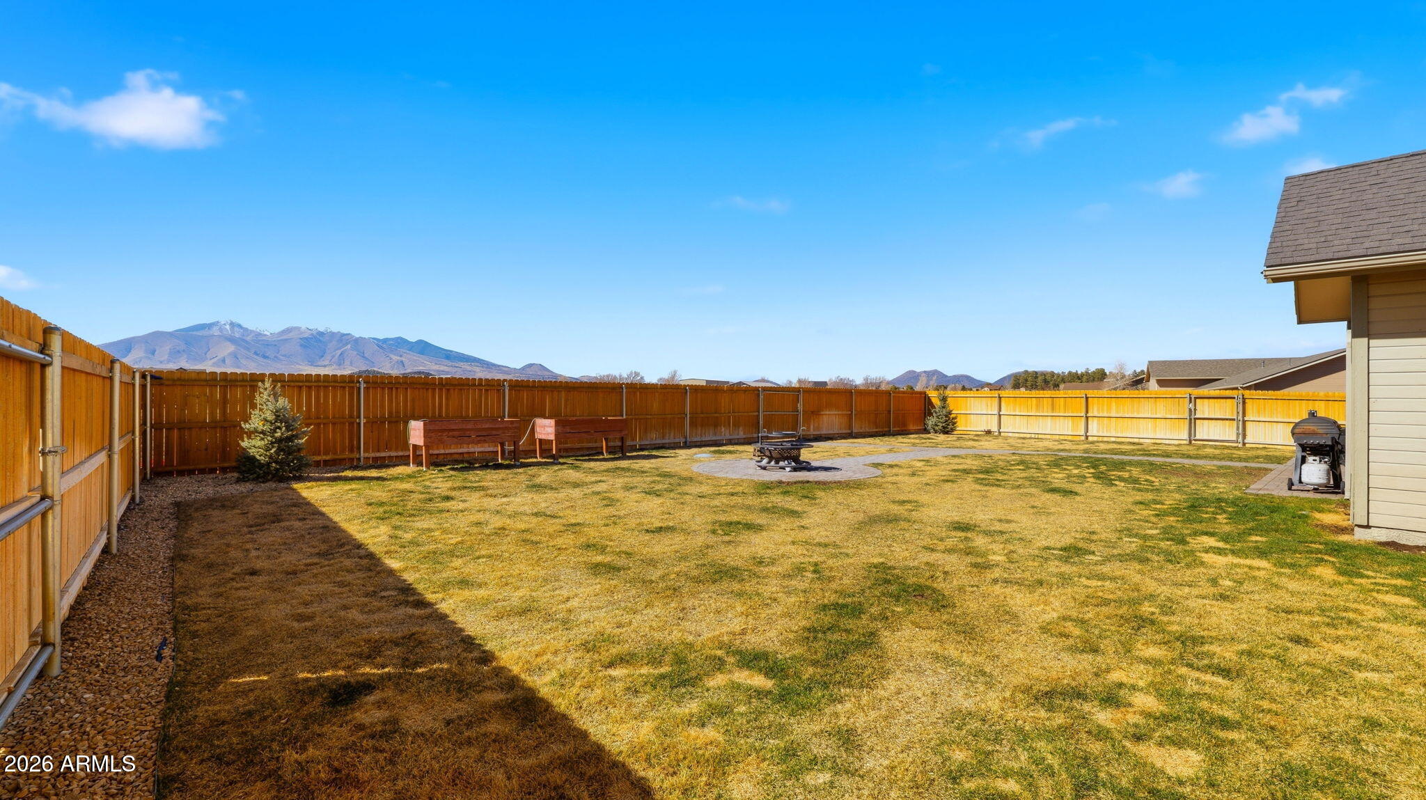 SLAYTON RANCH EST UNIT 01 LOT:34 SIXTEENTH: SW QUARTER: NE SECTION: 24 TOWNSHIP: 22N RANGE: 08E - Residential
