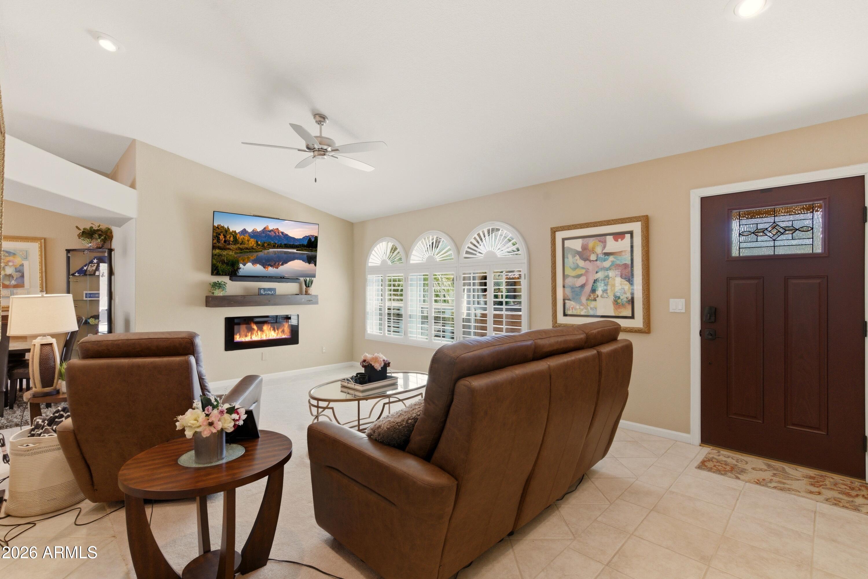 18626 E MOUNTAINAIRE Drive