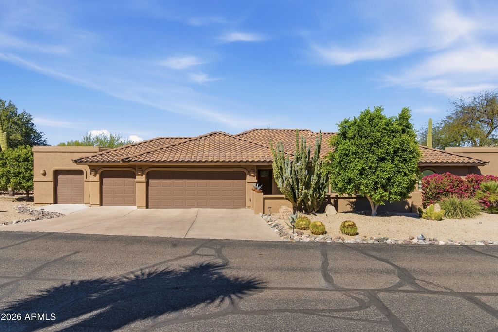 Photo of 18626 E Mountainaire Drive, Rio Verde, AZ 85263 (MLS # 7002092)